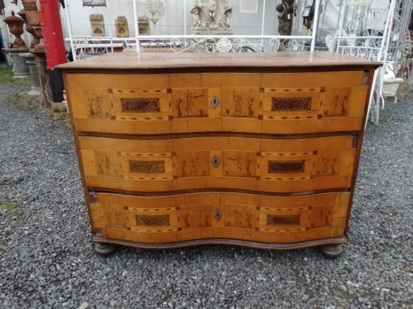 Prodej starožitností - starožitný nábytek