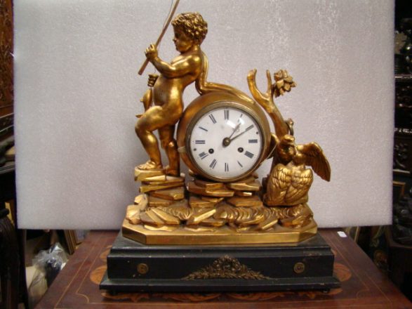 Prodej starožitných hodin - figuralni-klasicistni-hodiny